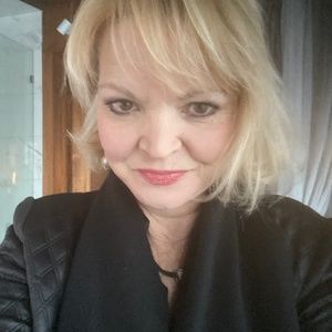 Meet your Posher, Dev